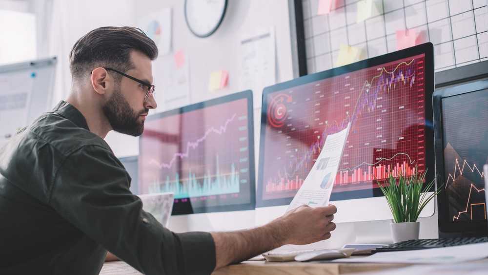 Becoming an Effective Fractional CTO: Key Area #5: Data Strategy, Analytics, and Business Intelligence